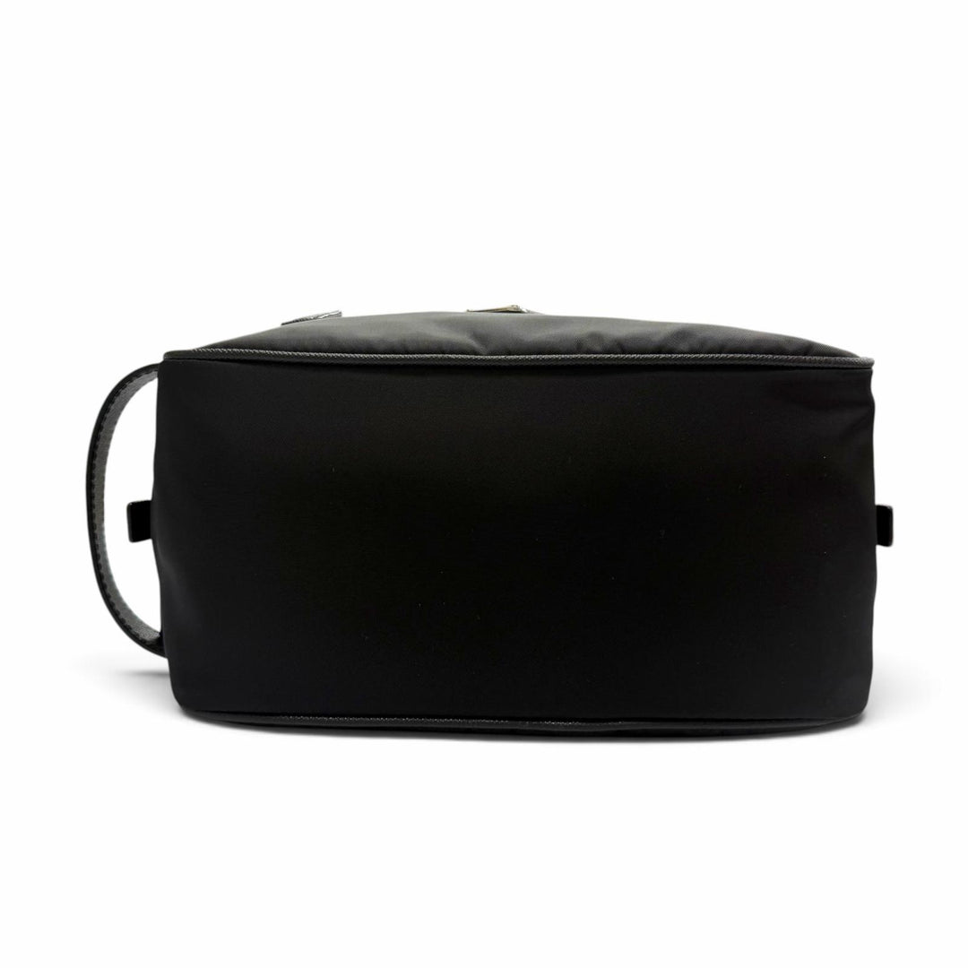 極美品▼PRADA プラダ 2NA819 ナイロン レザー トライアングルロゴ 三角プレート セカンドバッグ クラッチバッグ ブラック シルバー金具