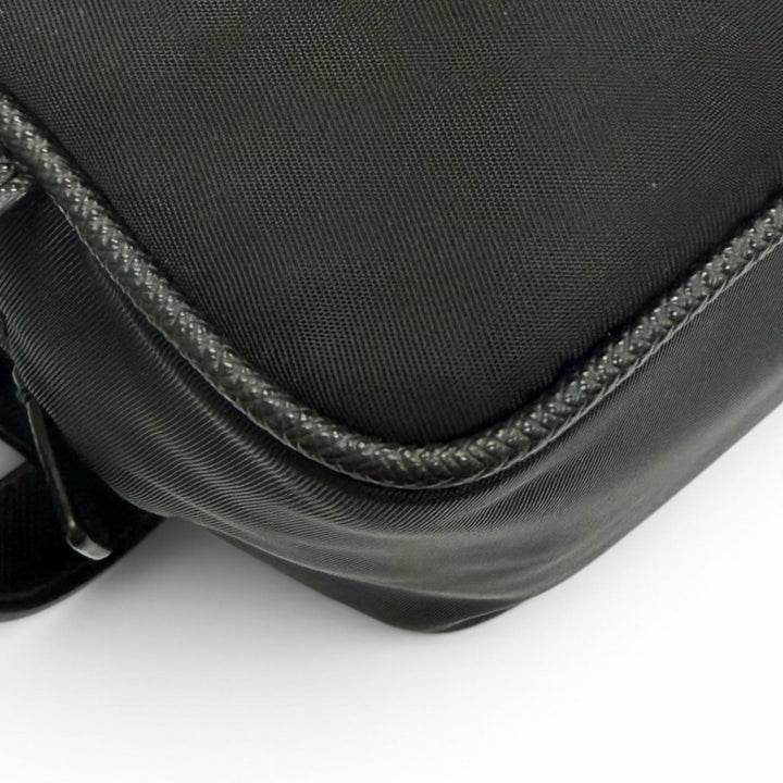 極美品▼PRADA プラダ 2NA819 ナイロン レザー トライアングルロゴ 三角プレート セカンドバッグ クラッチバッグ ブラック シルバー金具