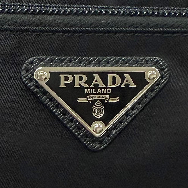 極美品▼PRADA プラダ 2NA819 ナイロン レザー トライアングルロゴ 三角プレート セカンドバッグ クラッチバッグ ブラック シルバー金具