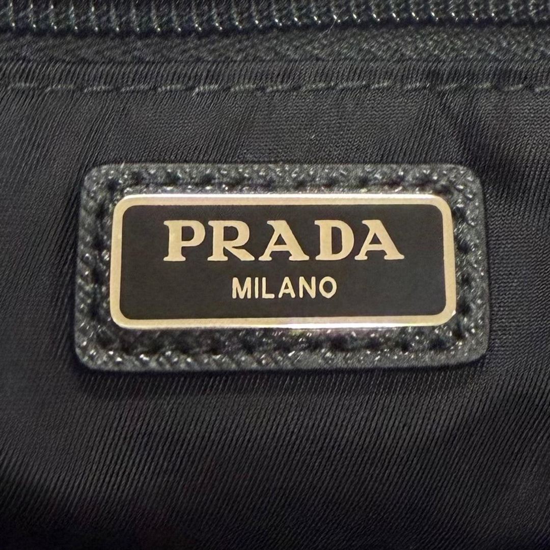 極美品▼PRADA プラダ 2NA819 ナイロン レザー トライアングルロゴ 三角プレート セカンドバッグ クラッチバッグ ブラック シルバー金具