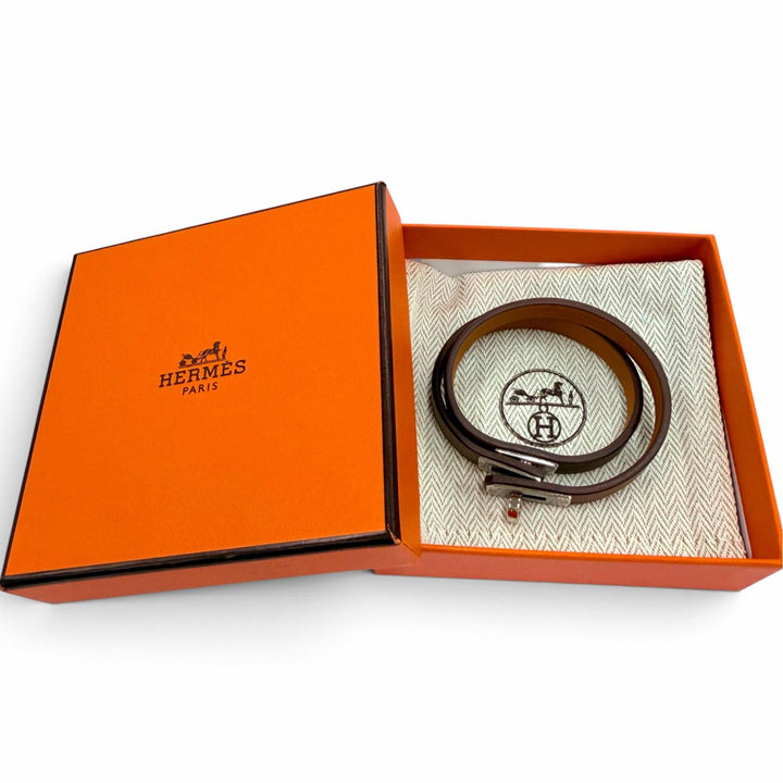 極美品☆HERMES エルメス ミニ ケリー ドゥブルトゥール ブレスレット スイフト エトゥープ シルバー金具 T2 K刻印 仏製 箱・保存袋付
