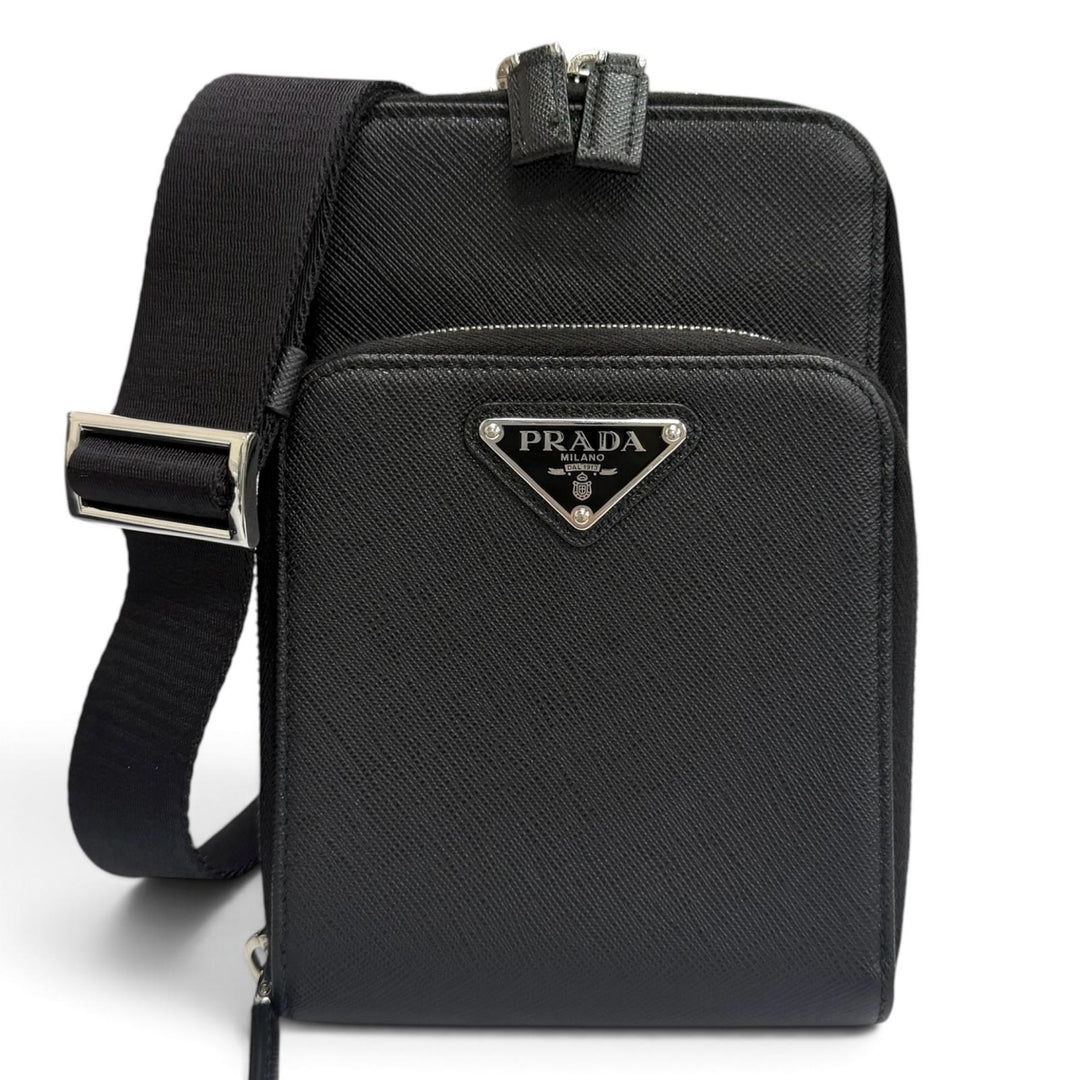 良品□PRADA プラダ 2ZH126 サフィアーノレザー トライアングルロゴ スマートフォンケース ショルダーバッグ イタリア製 定価280500円