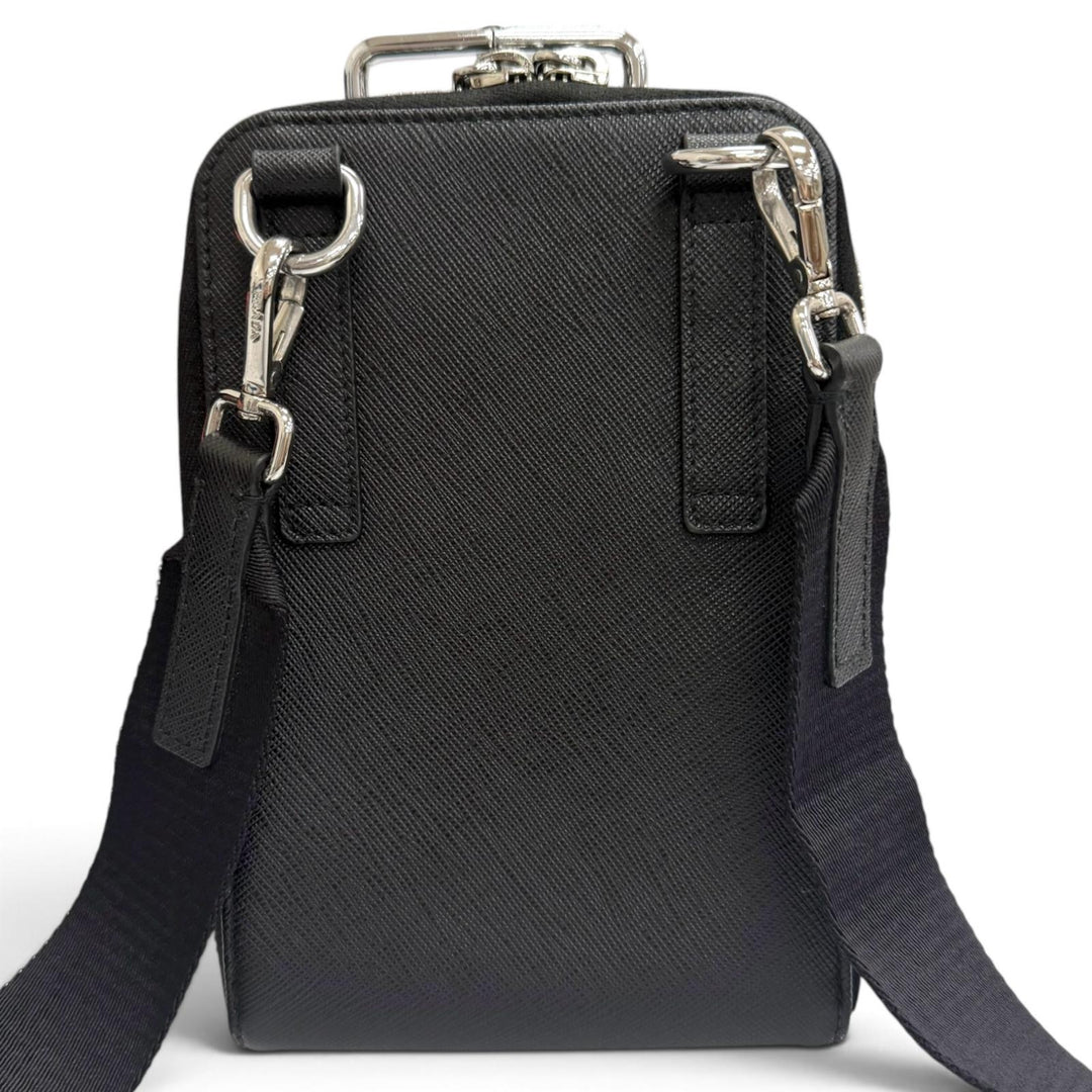 良品□PRADA プラダ 2ZH126 サフィアーノレザー トライアングルロゴ スマートフォンケース ショルダーバッグ イタリア製 定価280500円