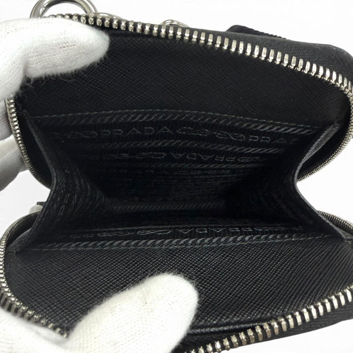 良品□PRADA プラダ 2ZH126 サフィアーノレザー トライアングルロゴ スマートフォンケース ショルダーバッグ イタリア製 定価280500円