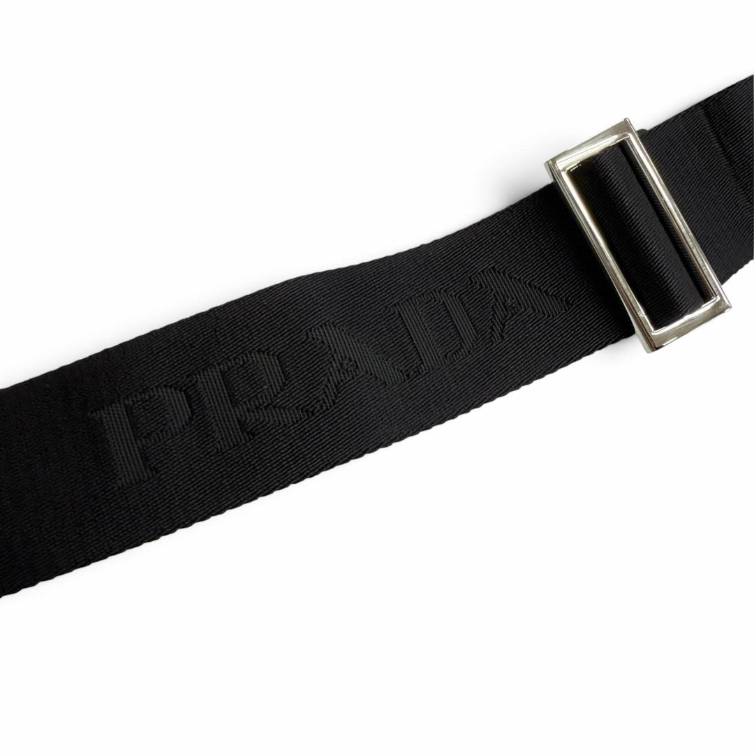 極美品□PRADA プラダ 2VH094 レザー トライアングルロゴ クロスボディバッグ ショルダーバッグ ブラック トルコ製 メンズ 保存袋付き