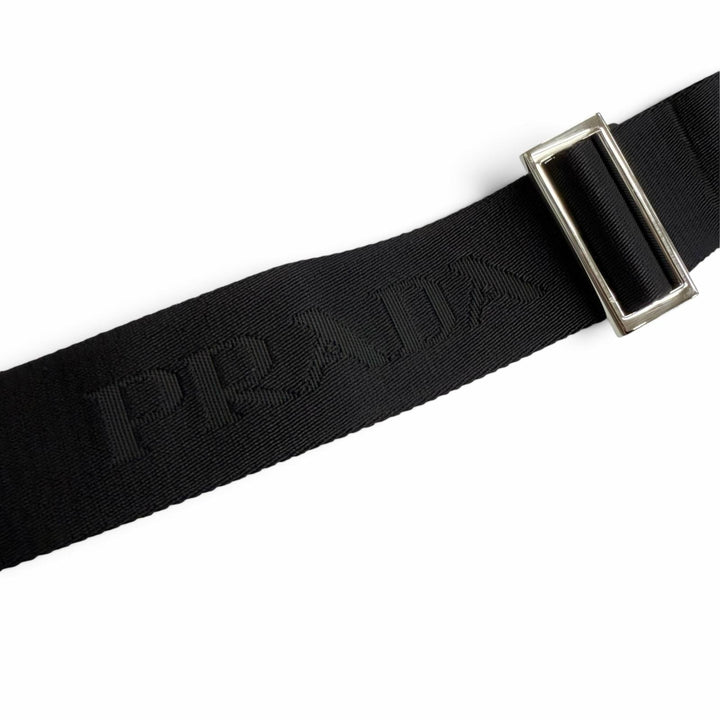 極美品□PRADA プラダ 2VH094 レザー トライアングルロゴ クロスボディバッグ ショルダーバッグ ブラック トルコ製 メンズ 保存袋付き