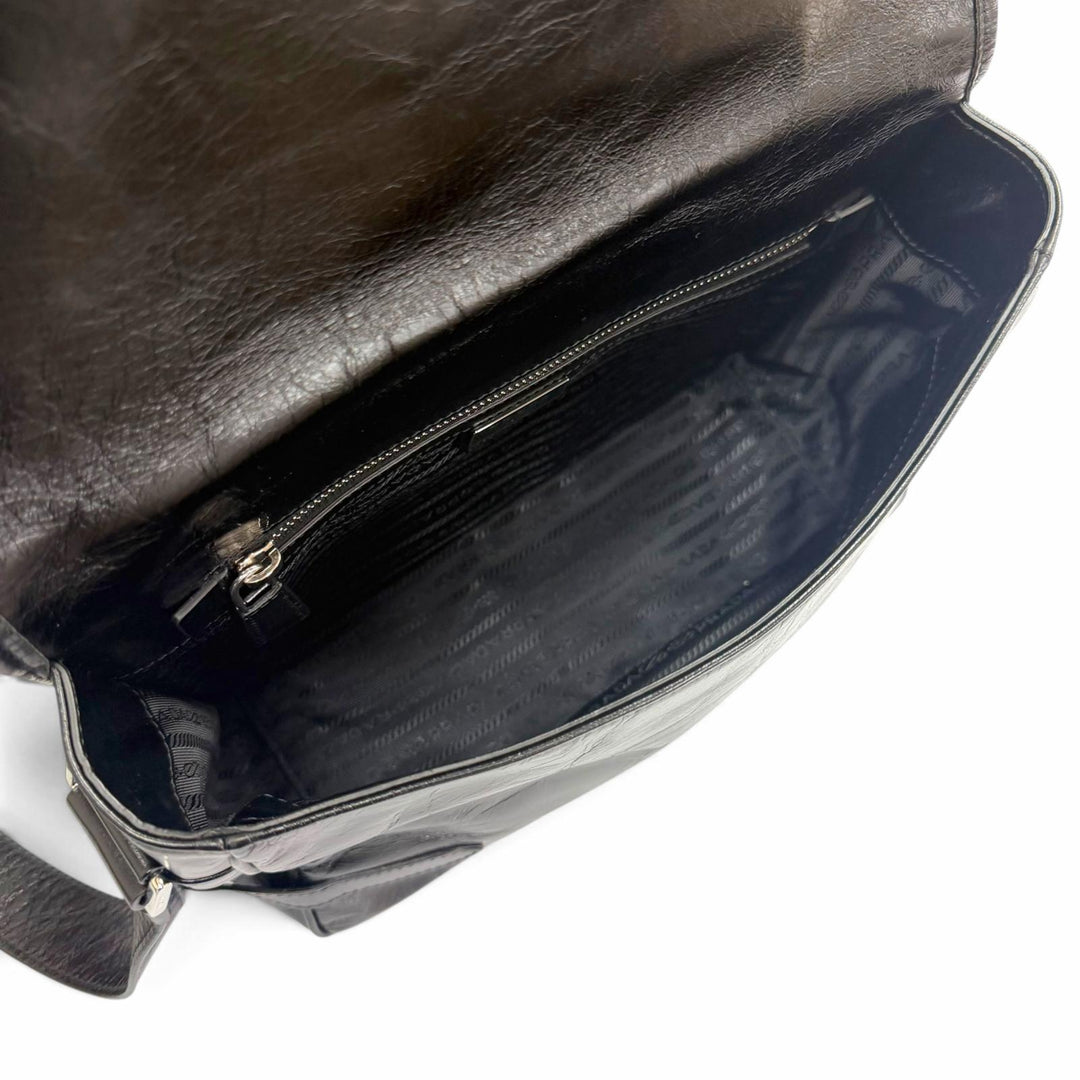 美品▼PRADA プラダ 2VD073 ソフトルックスレザー トライアングルロゴ 三角プレート ショルダーバッグ ブラック イタリア製 定価522500円