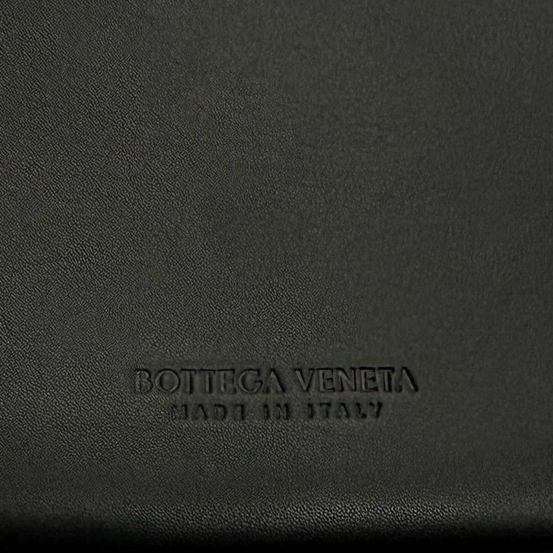 極美品▼BOTTEGAVENETA ボッテガヴェネタ 649916 レザー イントレチャート ポーチ付き セカンドバッグ クラッチバッグ ブラック メンズ