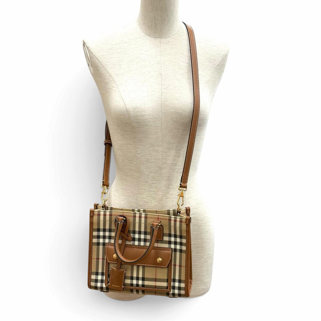極美品★BURBERRY バーバリー 8097566 ノバチェック柄 レザー使い ミニ フレイヤトート 2WAY ショルダーバッグ ベージュ ブラウン 伊製