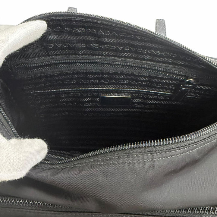 極美品□PRADA プラダ 1BD671 トライアングルロゴ Re-Nylon メッセンジャーバッグ ショルダーバッグ ブラック イタリア製 メンズ
