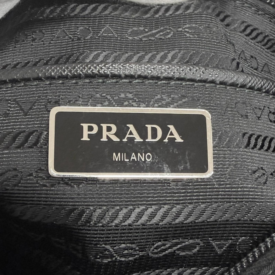 極美品□PRADA プラダ 1BD671 トライアングルロゴ Re-Nylon メッセンジャーバッグ ショルダーバッグ ブラック イタリア製 メンズ