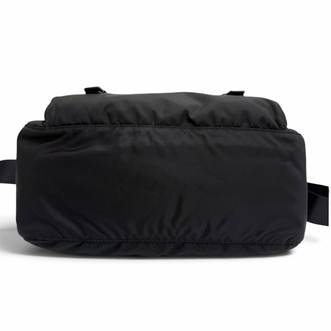 極美品□PRADA プラダ 1BD671 トライアングルロゴ Re-Nylon メッセンジャーバッグ ショルダーバッグ ブラック イタリア製 メンズ