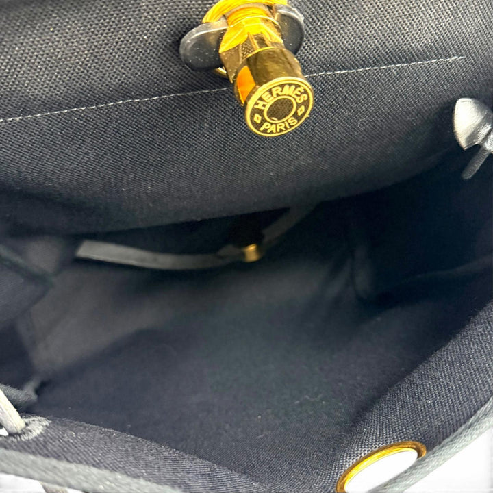 良品★HERMES エルメス エールバッグ ジップ アド PM ブラック トワルミリタリー ヴァッシュハンター リュックサック Z刻印 袋付