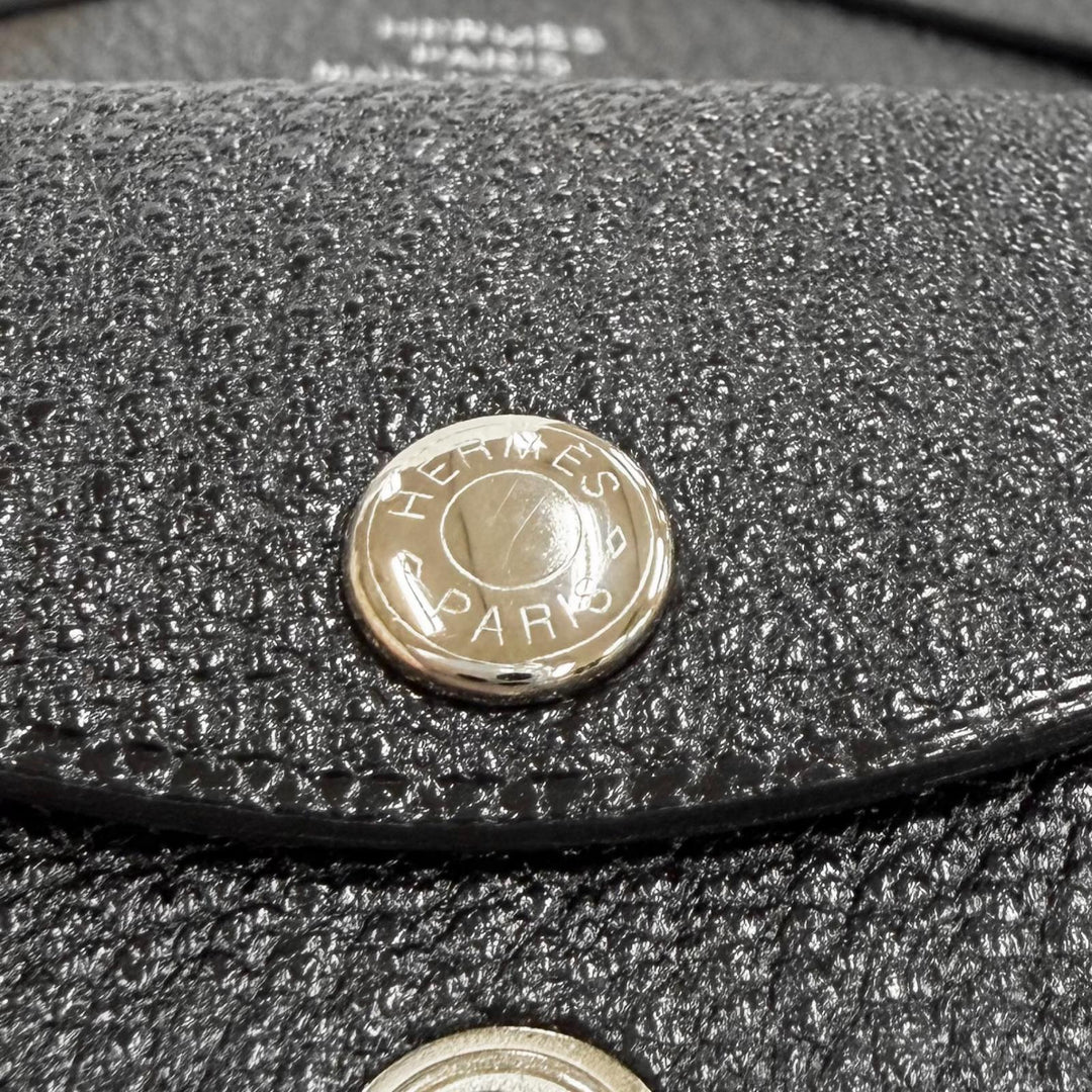 未使用品★HERMES エルメス カルヴィ デュオ ブラック シェーブル セリエ金具 コンパクトウォレット 二つ折り財布 Z刻印 フランス製 箱付