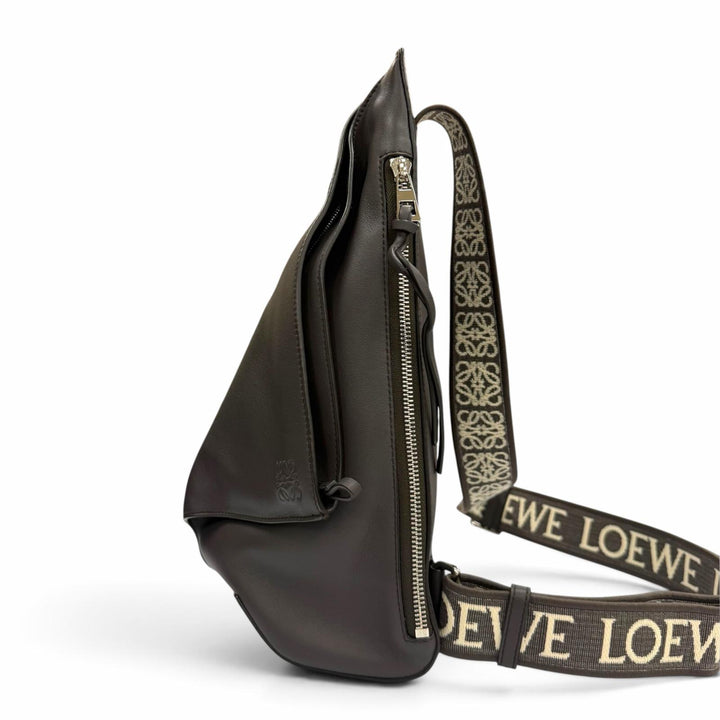 美品▼LOEWE ロエベ B511A09X10 アントン スリングバッグ サプルスムースカーフ レザー ボディバッグ ワンショルダーバッグ 保存袋付き