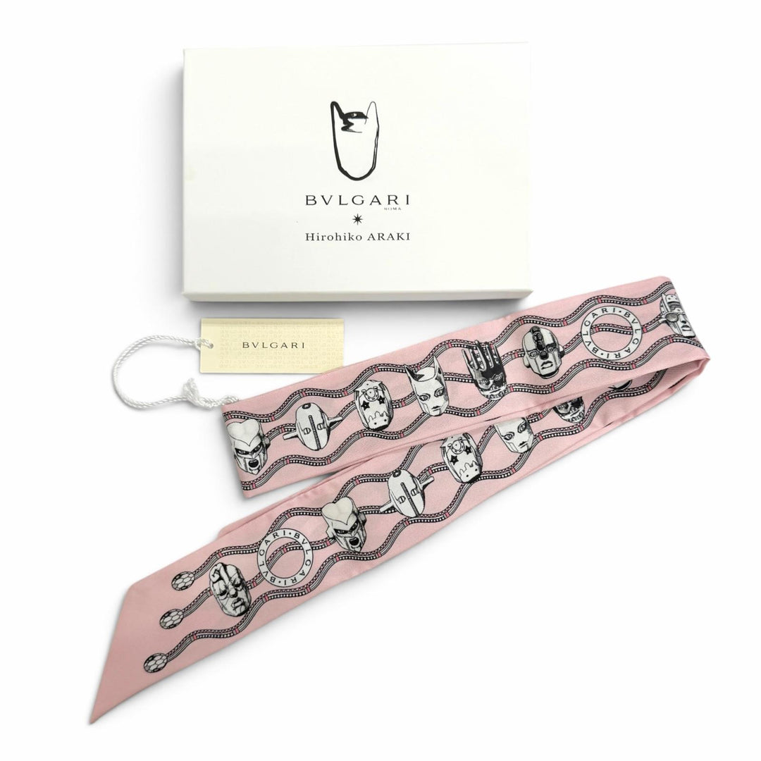 未使用品△BVLGARI ブルガリ シェリーシルク 荒木飛呂彦 ジョジョの奇妙な冒険 キラークイーン スカーフ ピンク 伊製 レディース 箱付き