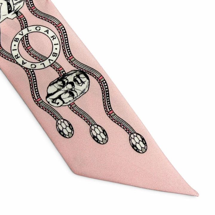 未使用品△BVLGARI ブルガリ シェリーシルク 荒木飛呂彦 ジョジョの奇妙な冒険 キラークイーン スカーフ ピンク 伊製 レディース 箱付き
