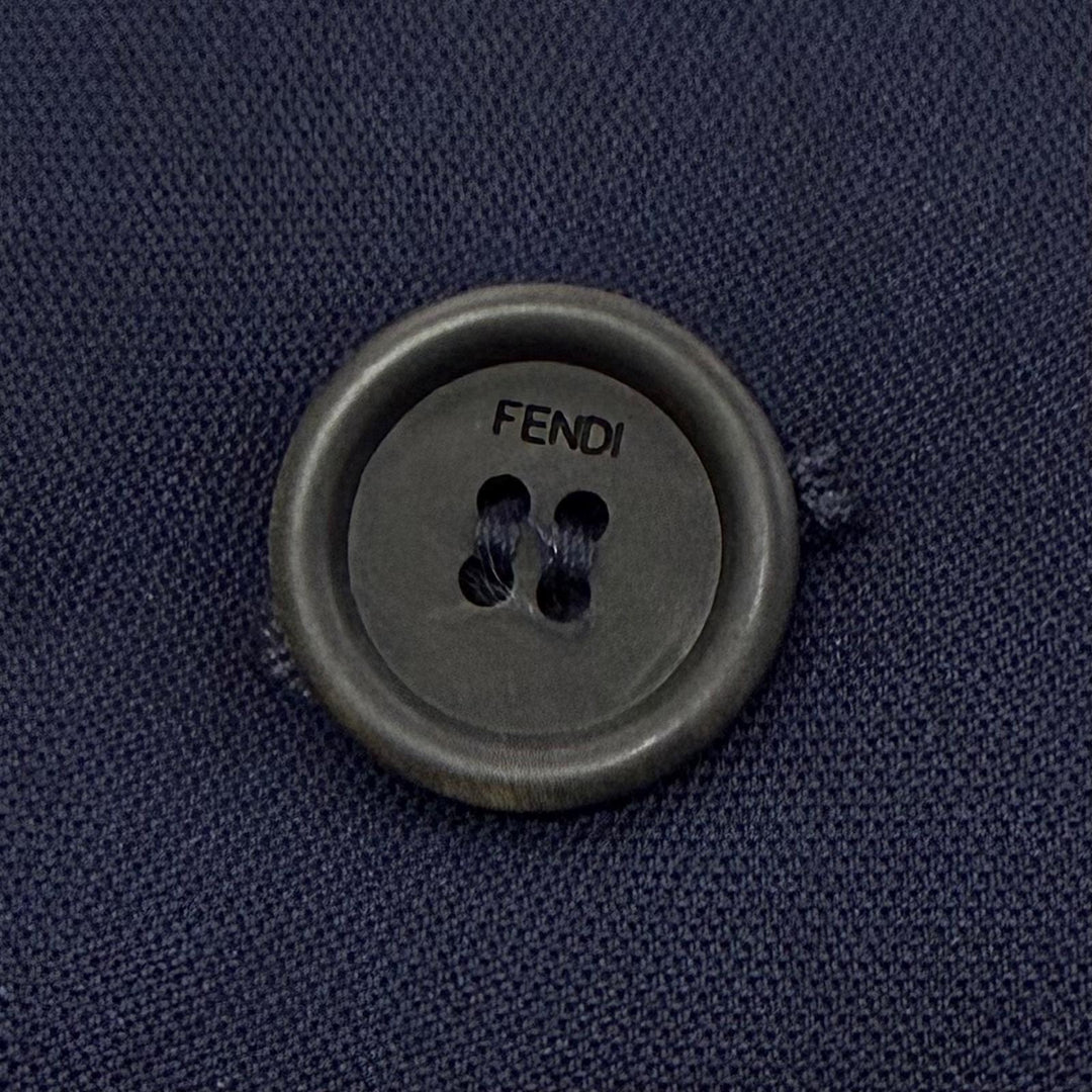 美品▼FENDI フェンディ FWD199 ロゴ入りボタン アシンメトリー ダブルブレスト テーラードジャケット ブルゾン ネイビー IT 46 正規品