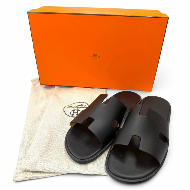 未使用品▼HERMES エルメス イズミール レザー 2026年購入 Hロゴ スライドサンダル ブラック 42.5 イタリア製 メンズ 箱・保存袋付き