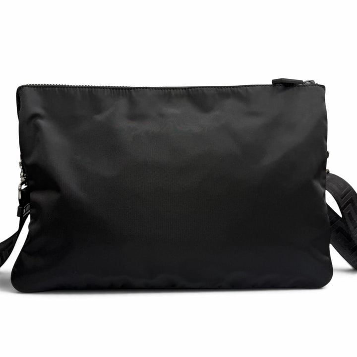 極美品□VERSACE ヴェルサーチ レザー使い 立体 メデューサ グレカ 2WAY ショルダーバッグ クラッチバッグ ブラック イタリア製 メンズ