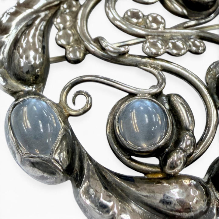 美品☆Georg Jensen ジョージジェンセン 159 925 ムーンストーン ブロッサム ブローチ シルバー ライトブルー 重量15.9g レディース