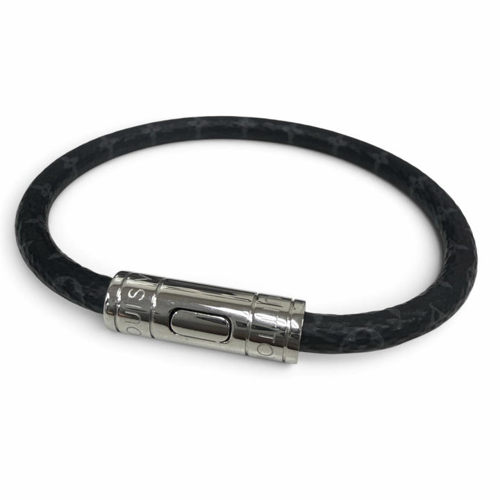 極美品□LOUIS VUITTON ルイヴィトン 2026年製 M4026E キープ イット モノグラムエクリプス ブレスレット アクセサリー ブラック メンズ