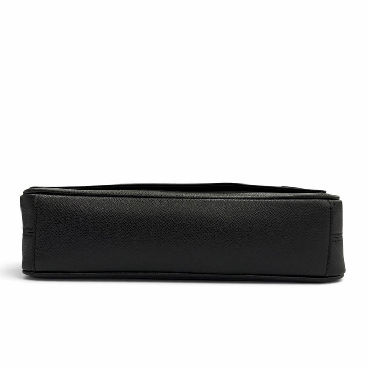 極美品▼LOUIS VUITTON ルイヴィトン M30850 ディストリクト PM NV3 タイガ メッセンジャー ショルダーバッグ ブラック 定価407000円