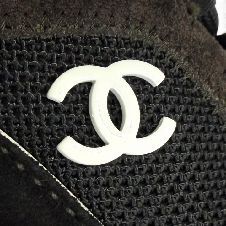 美品□CHANEL シャネル スウェードレザー G39072 ココマーク金具 マトラッセ ローカットスニーカー ブラック 42 イタリア製 メンズ