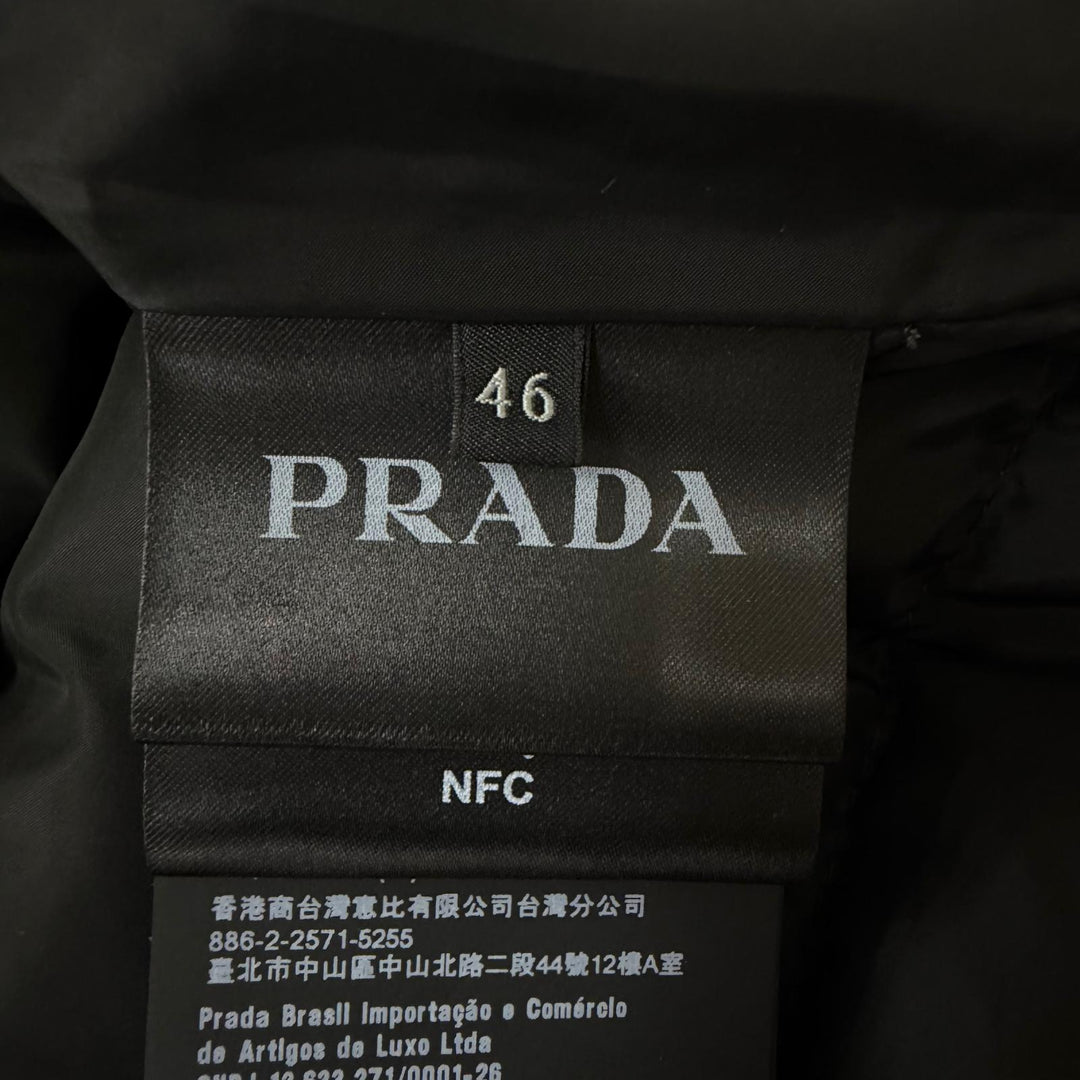 極美品□PRADA プラダ 2025年製 SGJ191 リサイクルポリエステル トライアングルロゴ 三角プレート ダウンベスト 黒 46 正規品 メンズ