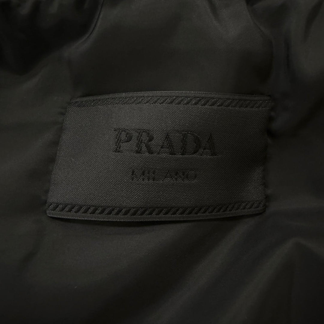 極美品□PRADA プラダ 2025年製 SGJ191 リサイクルポリエステル トライアングルロゴ 三角プレート ダウンベスト 黒 46 正規品 メンズ