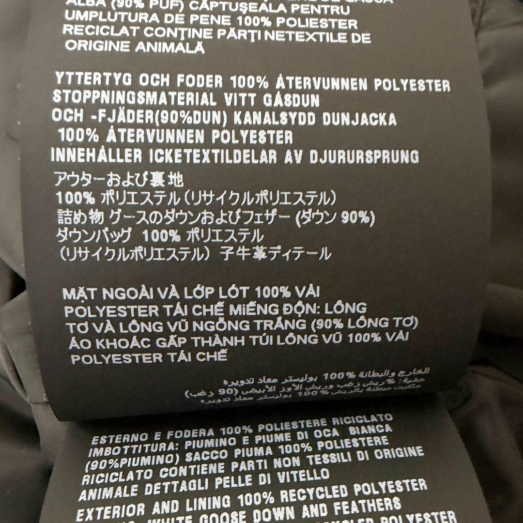 極美品□PRADA プラダ 2025年製 SGJ191 リサイクルポリエステル トライアングルロゴ 三角プレート ダウンベスト 黒 46 正規品 メンズ