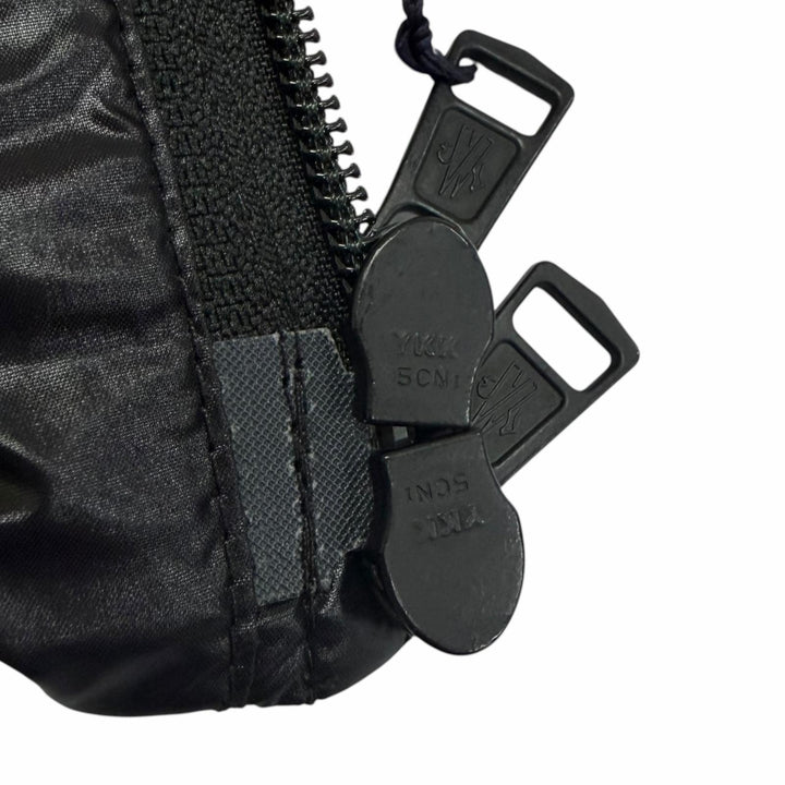 極美品□MONCLER モンクレール BUREL GIUBBOTTO ロゴ刺繍 フード入り ダウンジャケット ブラック 1 ルーマニア製 国内正規品 ハンガー付