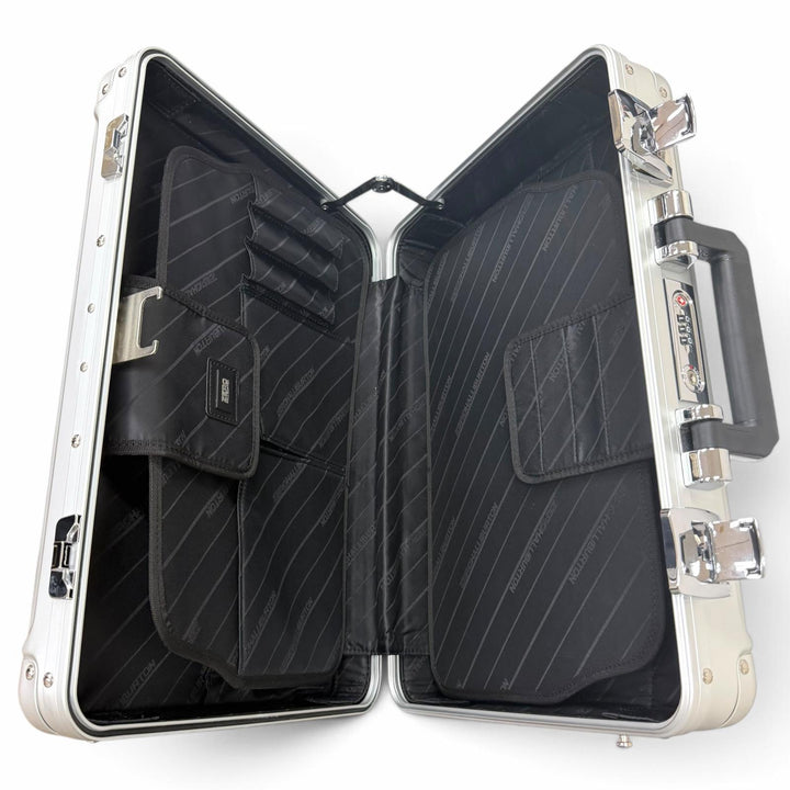 極美品□ZERO HALLIBURTON ゼロハリバートン 94084 ZR-Geo Series アルミニウム 2WAY アタッシュケース スーツケース シルバー メンズ