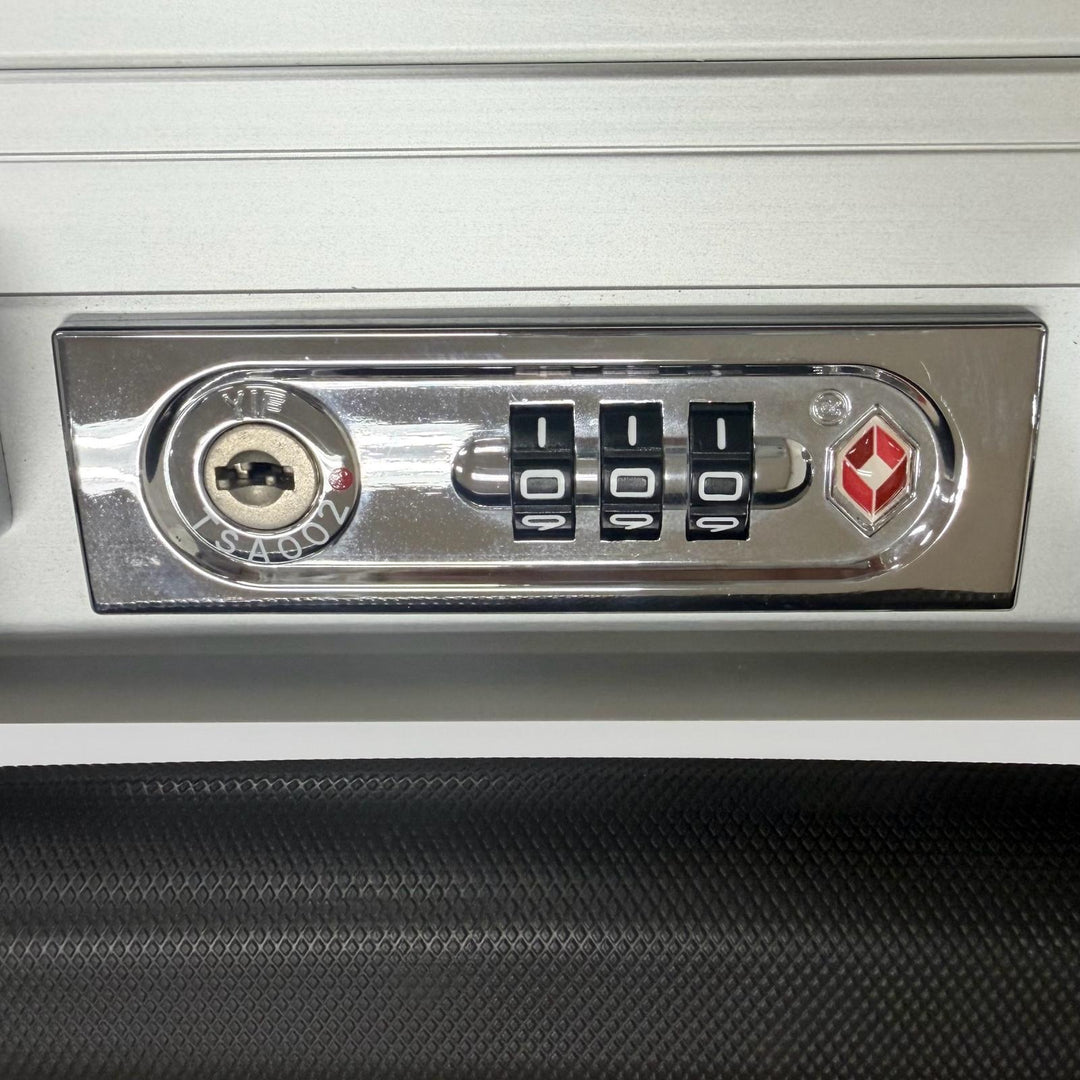 極美品□ZERO HALLIBURTON ゼロハリバートン 94084 ZR-Geo Series アルミニウム 2WAY アタッシュケース スーツケース シルバー メンズ