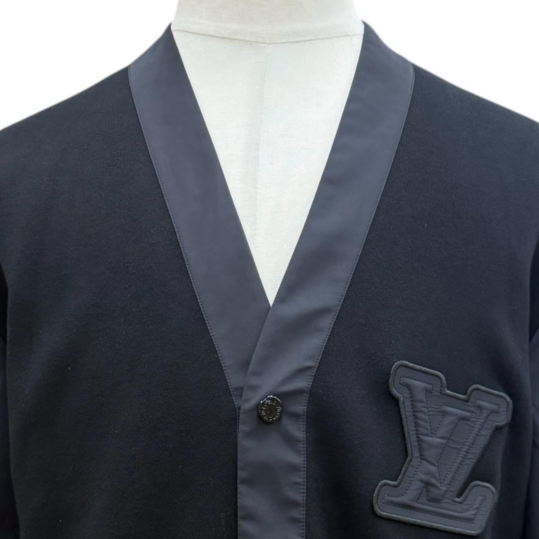 極美品▼LOUIS VUITTON ルイヴィトン 2023年製 LVワッペン Vネック 異素材切替 ニッ カーディガン ブラック M イタリア製 正規品 メンズ