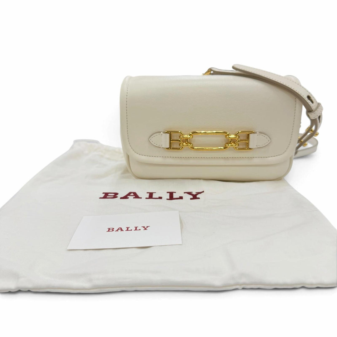 極美品☆BALLY バリー 6239066 VIVA XS/03 ロゴ金具 レザー チェーン ショルダーバッグ アイボリー レディース 保存袋付き