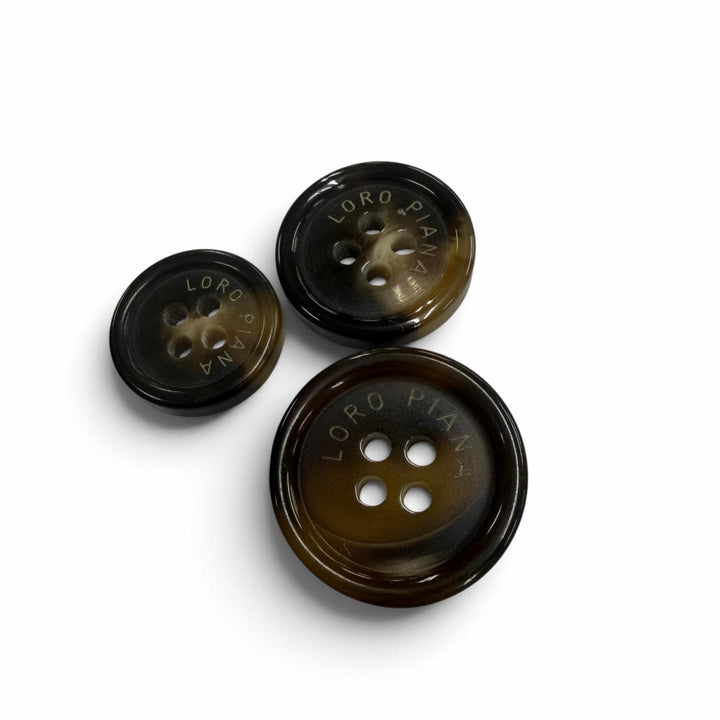 美品▼Loro Piana ロロピアーナ FAL8088 RAIN SYSTEM シルク100% ヤギ革 ゴートレザー使い ロゴ入りボタン ダウンジャケット M 正規品