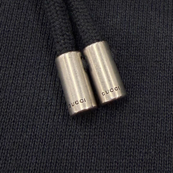 【ドンドン見直し】美品 ▼GUCCI グッチ 23SS 681210 ロゴプリント フーデッド プルオーバー パーカー ブラック M 伊製 正規品 メンズ