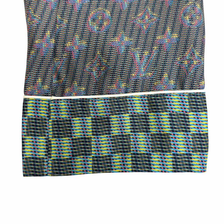 未使用品△LOUIS VUITTON ルイヴィトン シルク100％ LVボタン付き 3Dモノグラムプリント 総柄 長袖シャツ ネイビー系 IT 38 伊製 正規品