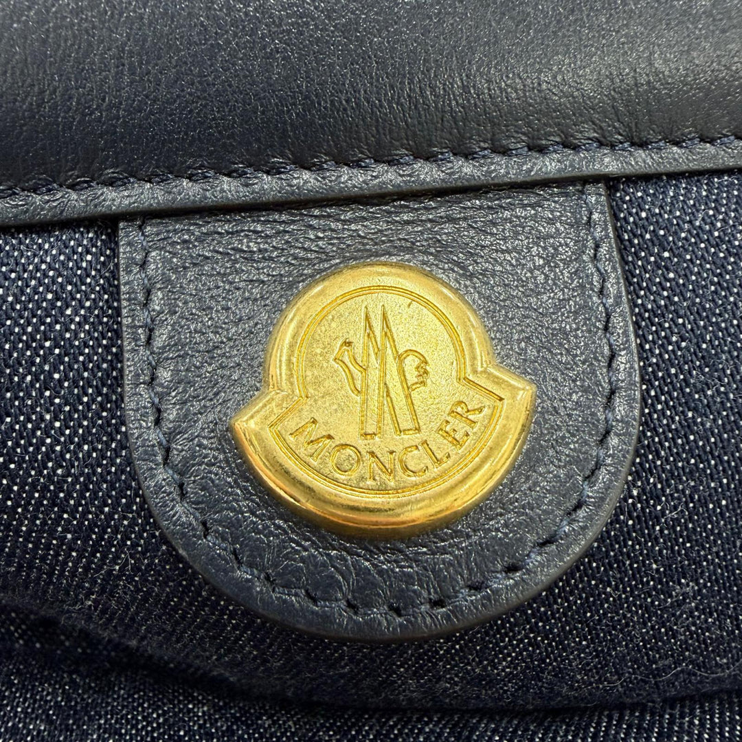 未使用品☆MONCLER モンクレール PUFFY PHONE CASE レザー使い ロゴ金具 フォンケース ショルダーバッグ インディゴ レディース 保存袋付