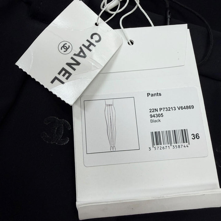 未使用品☆CHANEL シャネル 22N P73213V64869 ココマーク柄 ゴールドボタン パンツ ブラック IT 36 イタリア製 正規品 レディース