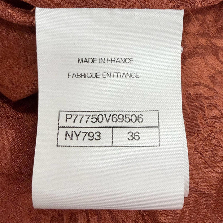 極美品△CHANEL シャネル P77750V69506 シルク100％ ココマーク 総柄 ライオンボタン ボータイ付き ブラウス ブラウン FR 36 仏製 正規品
