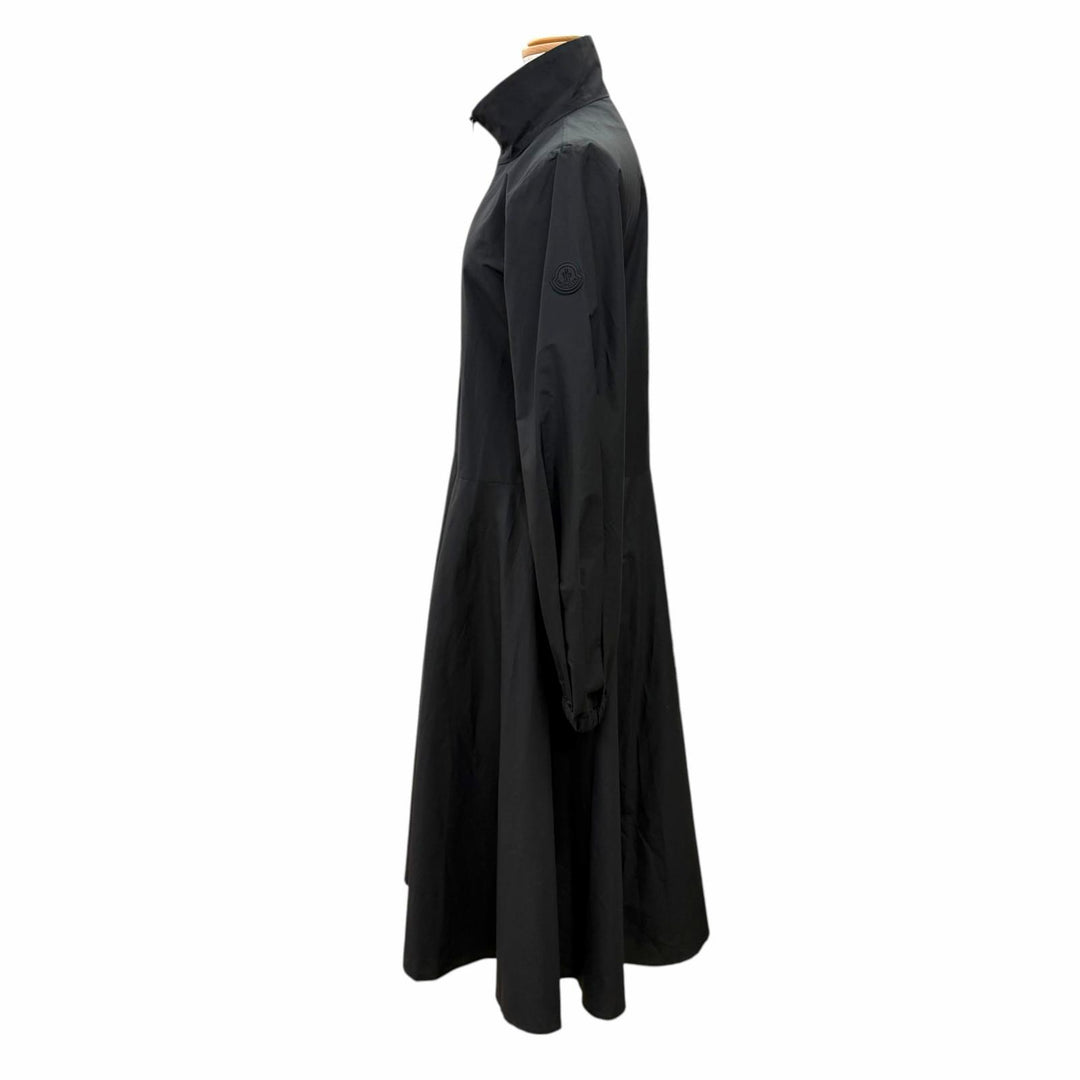 極美品△MONCLER モンクレール 2024年 K10932G00006 DRESS コットン ロゴワッペン ジップアップ 長袖ワンピース ブラック IT 38 正規品
