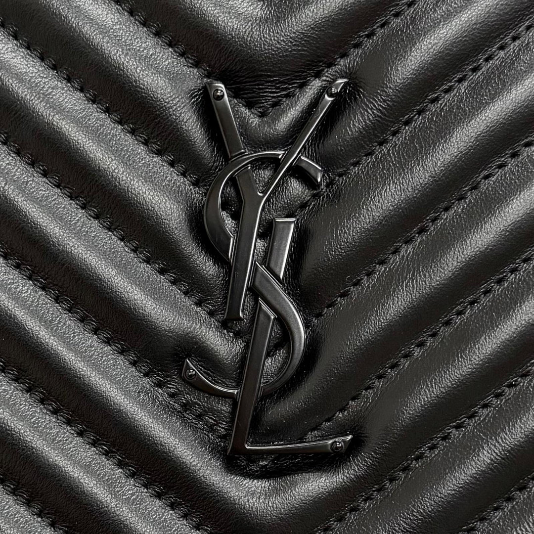 極美品△SAINT LAURENT PARIS サンローランパリ 612544 ルー カメラバッグ ロゴ タッセルチャーム キルティング レザー ショルダーバッグ