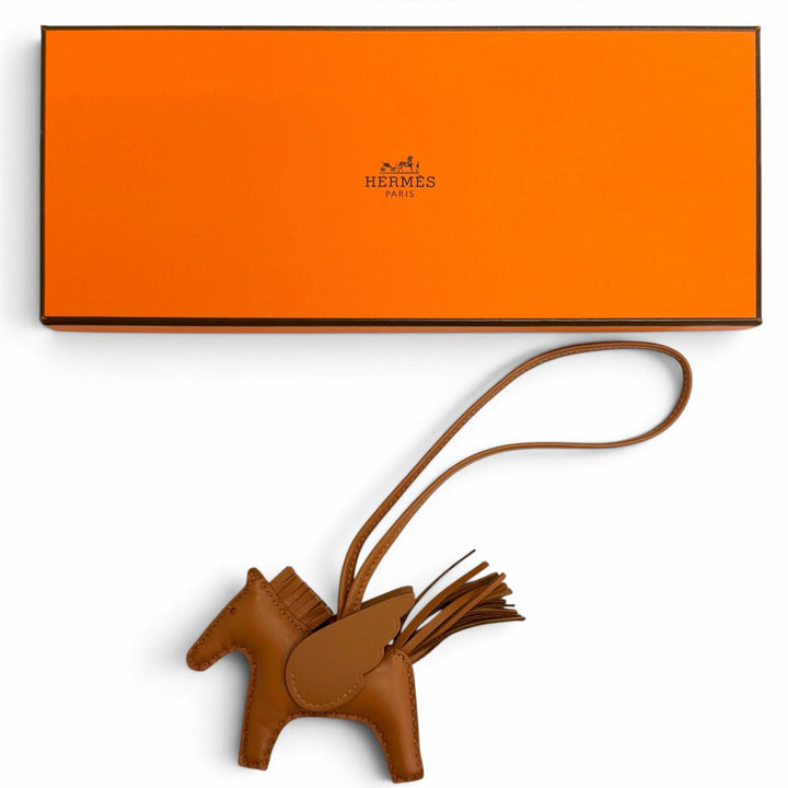 極美品△HERMES エルメス ロデオチャーム ペガサスPM アニョーミロ ソーゴールド バッグチャーム K刻印 フランス製 レディース 箱付き