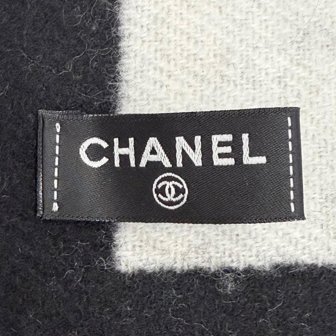 美品△CHANEL シャネル カシミヤ100％ ココマーク バイカラー フリンジ ロングマフラー ブラック ホワイト イタリア製 レディース