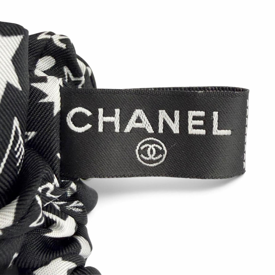 極美品△CHANEL シャネル AAA746 シルク100％ ココマーク ロゴ スター リボン シュシュ ヘアアクセサリー ブラック ホワイト 伊製 箱付き