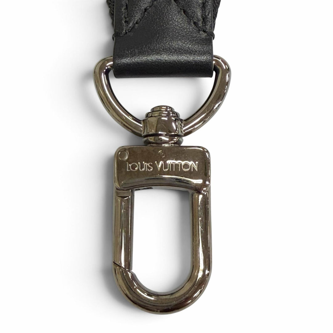 美品△LOUIS VUITTON ルイヴィトン 2024年製 JO2496 ロゴジャガード レザー ショルダーストラップ ブラック ホワイト ガンメタリック金具