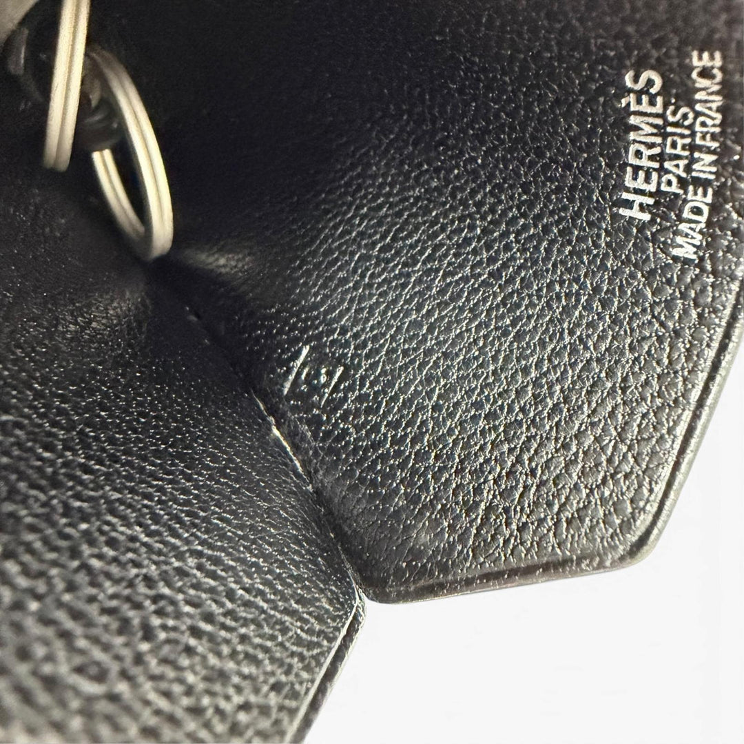 美品★HERMES エルメス ヴィンテージ レザー シルバー金具 マルジェラ期 クロシェット チャーム ネックレス ブラック □C刻印 フランス製