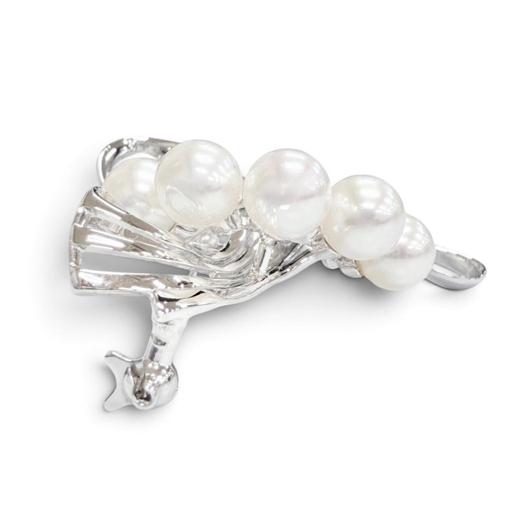 極美品△MIKIMOTO ミキモト パール5P アコヤ真珠使用 ブローチ アクセサリー シルバー ホワイト 重量8.0g レディース オススメ◎